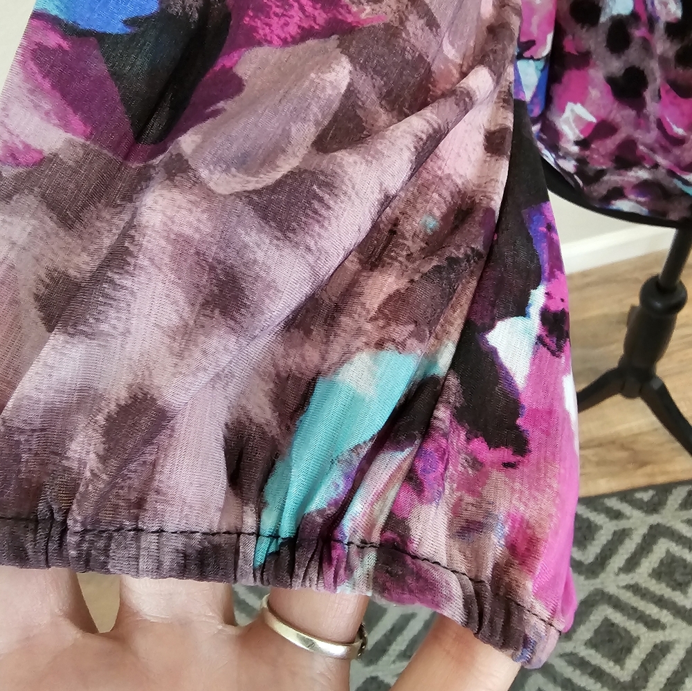 Multicolored Top - Picture 3 of 7